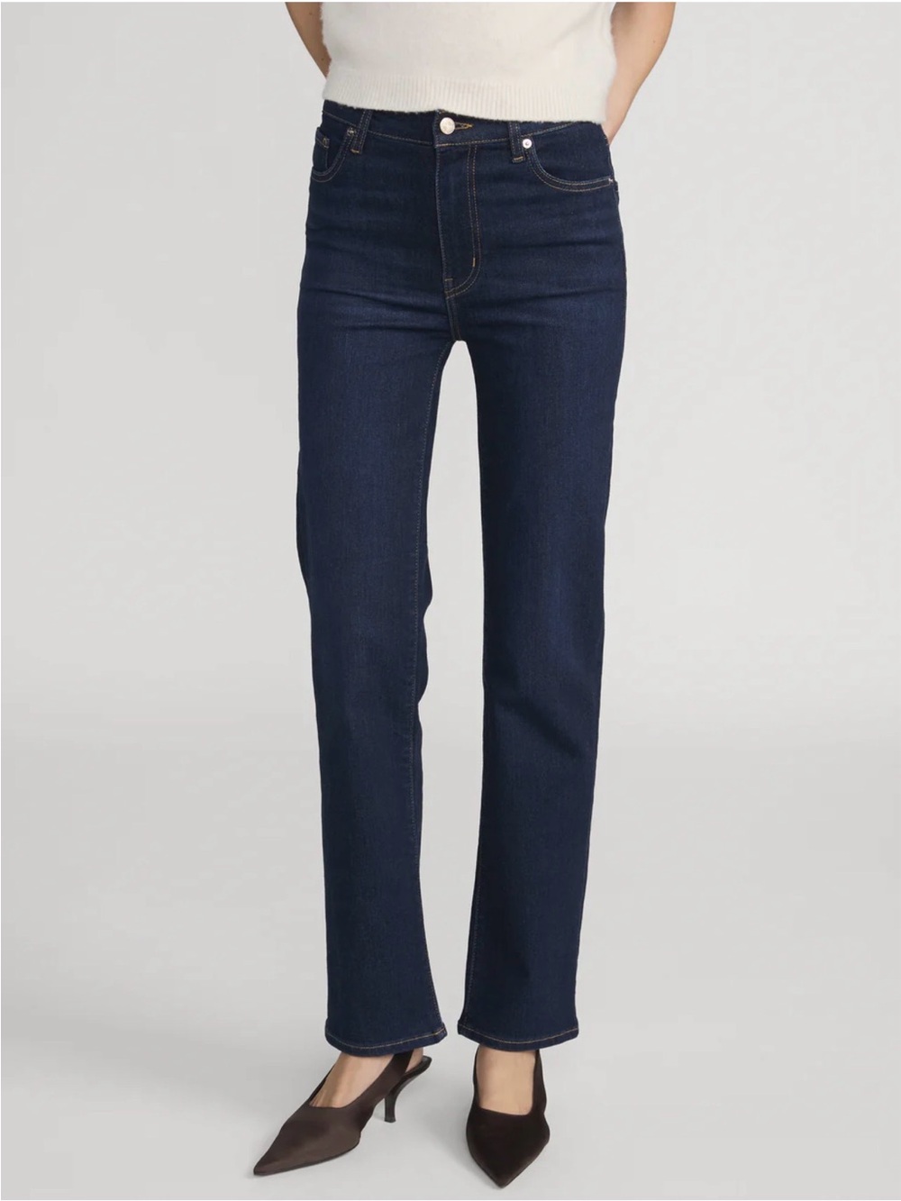 Frame Le Sleek Straight Jeans in Fairway (Dark Indigo)